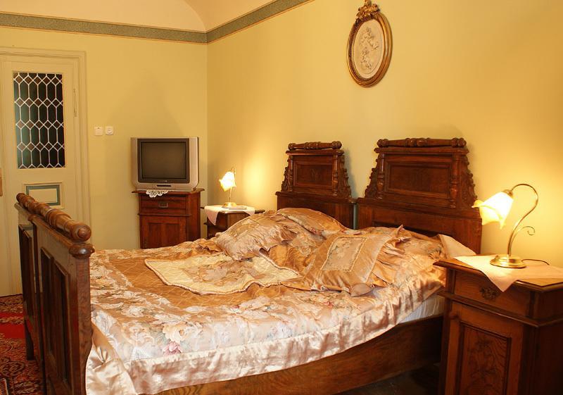 Pensjonat Palacyk Bed & Breakfast Łańcut Стая снимка